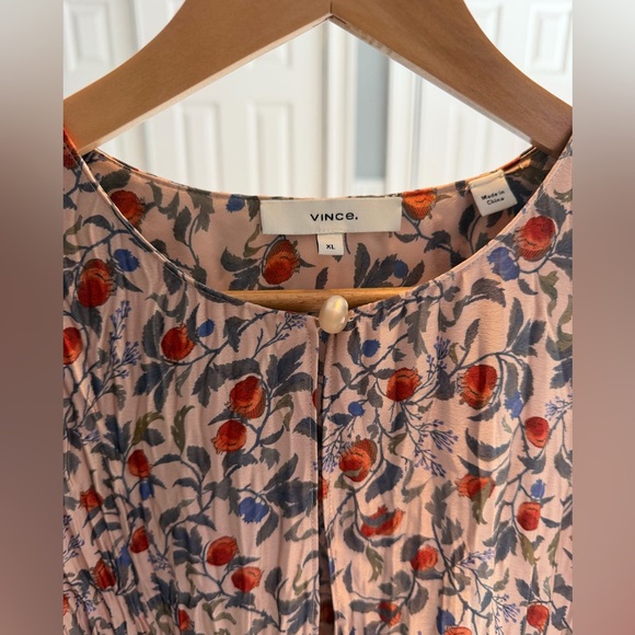 Vince Multicolor Floral Blouse Women’s 
Size: XL - Picture 9 of 13